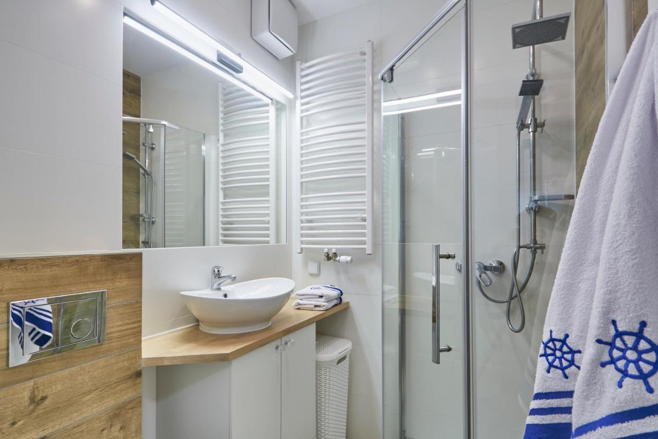 Kawalerka Z Miejscem Parkingowym W Hali Garazowej Apartment